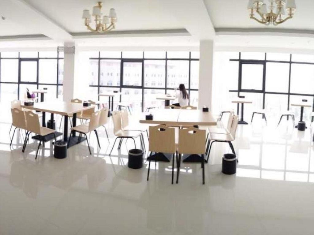 Greentree Inn Zhengzhou Xinzheng City Longhu Town Xiangyun Road Express Hotel Zewnętrze zdjęcie