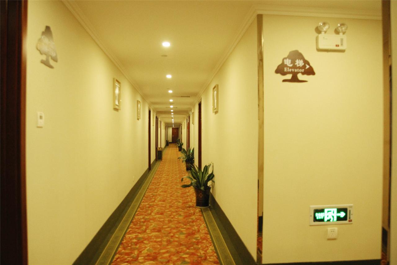 Greentree Inn Zhengzhou Xinzheng City Longhu Town Xiangyun Road Express Hotel Zewnętrze zdjęcie